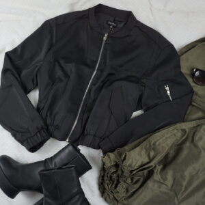 Chaqueta en Satín Negra